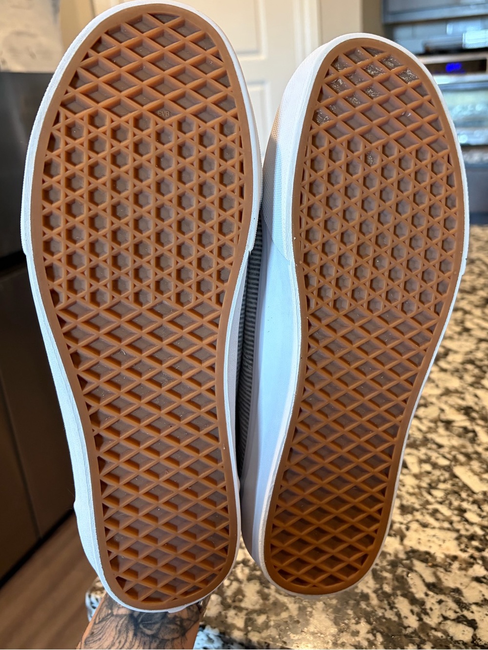 Vans - Picture 4 of 5